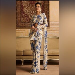 DiyaRajvvir Blue Crepe Floral Jaal Printed Dhoti Saree Set / Size M